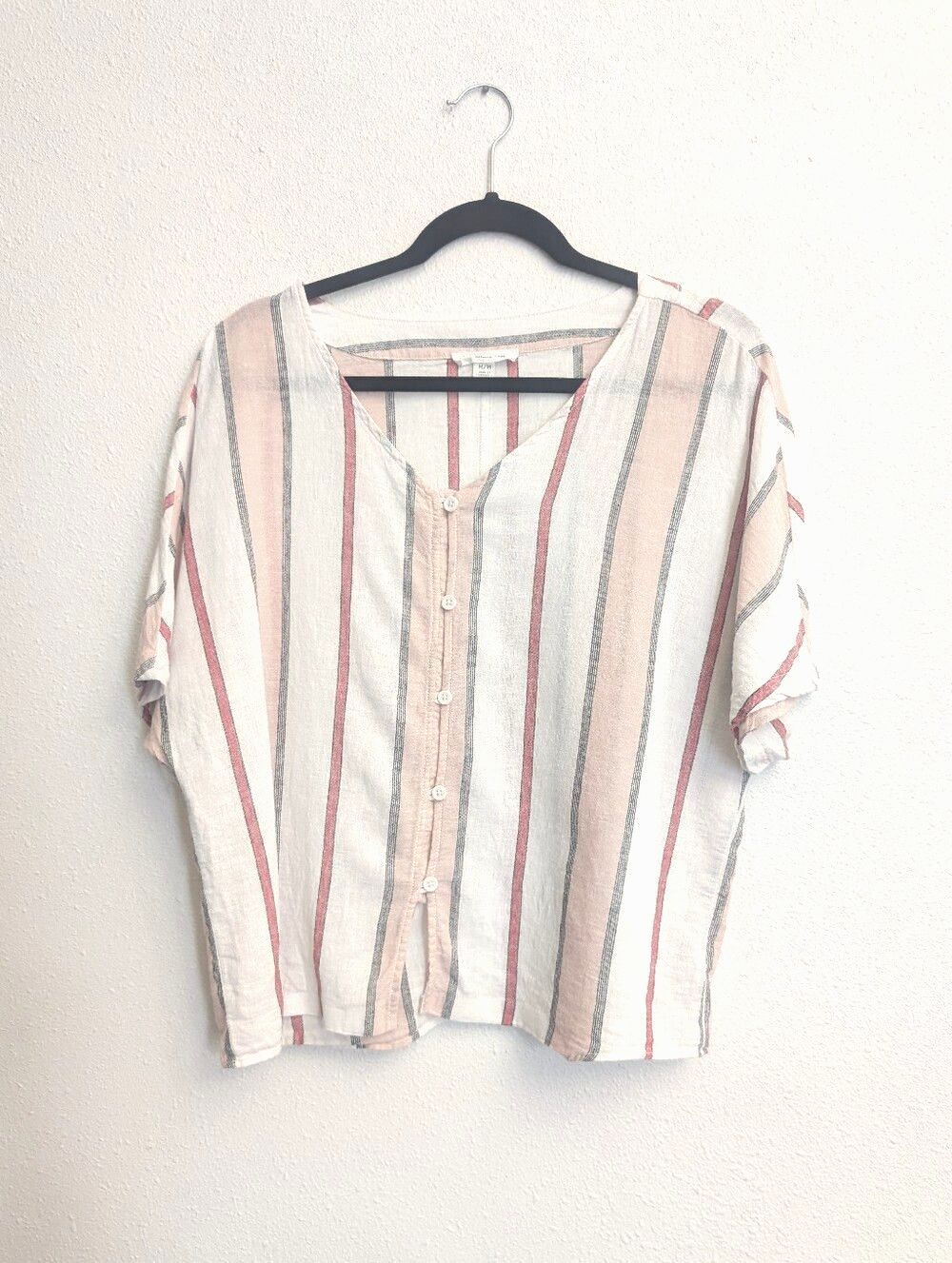 BeachLunchLounge White Striped Button Up Blouse Linen Size Medium Coastal Soft - Picture 2 of 7